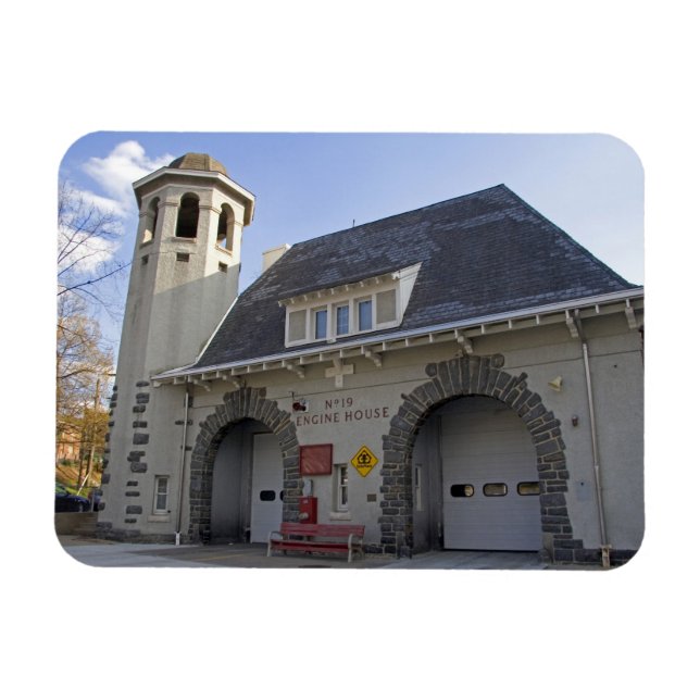 Nummer 19 Motor House in Washington, D.C. Magnet (Horizontal)