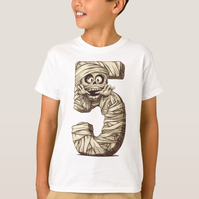 Nummer 5 Mama Halloween Thema 5 Jahre alte Kinder T-Shirt (Vorderseite)