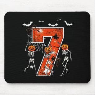 Nummer 7 Sechs Sieben Meme 6 7 Halloween Tanzender Mousepad