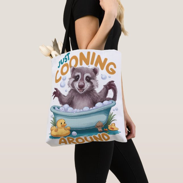 Nur Cooning, spielerisches Raccoon Bath Time Adven Tasche (Von Nahem)