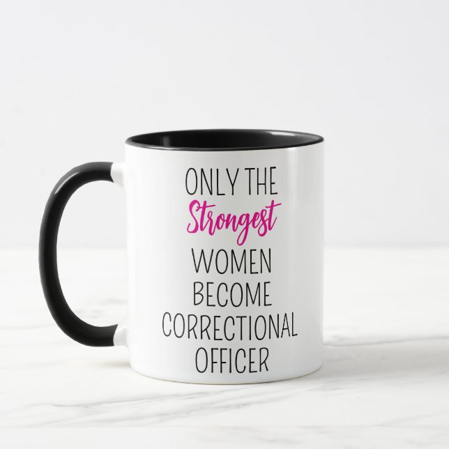 Nur die stärksten Frauen werden zur Richterin Tasse (Links)