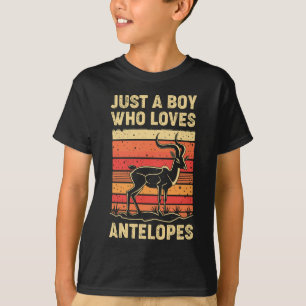 Nur ein Junge, der Antelopes Liebe T-Shirt