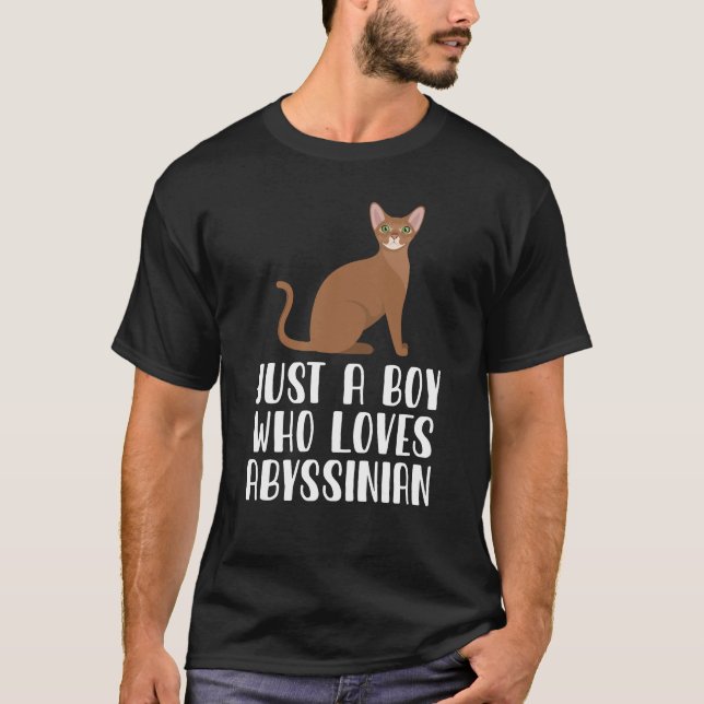 Nur ein Junge, der eine abyssinische Katze Liebe T-Shirt (Vorderseite)