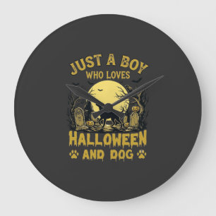 Nur ein Junge, der Halloween-Hund Vollmond liebt Große Wanduhr