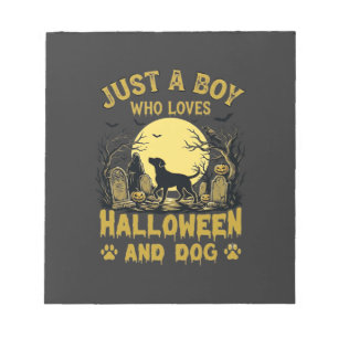 Nur ein Junge, der Halloween-Hund Vollmond liebt Notizblock
