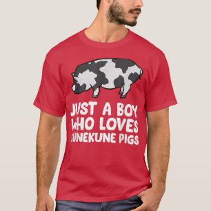 Nur ein Junge, der Kunekune-Schweine liebt  T-Shirt