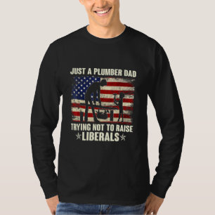 Nur ein Klempner-Vater, der versucht, keine Libera T-Shirt