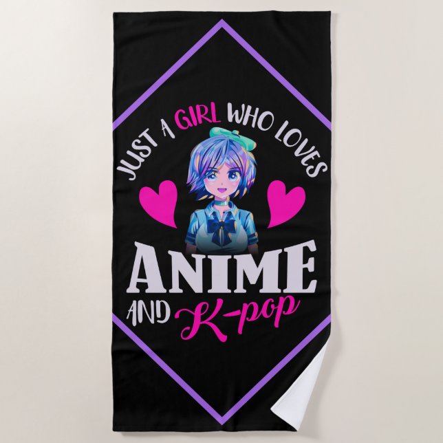 Nur ein Mädchen, das Anime und K-Pop Liebe Strandtuch (Vorderseite)