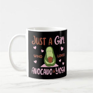 Nur ein Mädchen, das Avocados und Yoga Avocado Lie Kaffeetasse