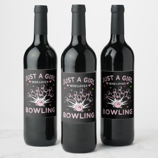 Nur ein Mädchen, das Bowling liebt Weinetikett