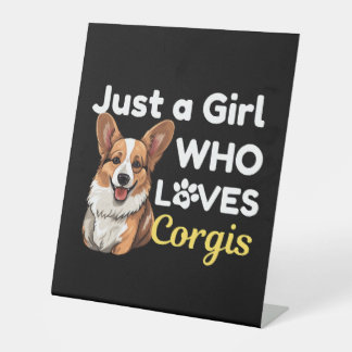 Nur ein Mädchen, das Corgis Lieben Sockelschild