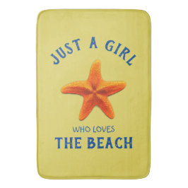 Nur ein Mädchen, das den Strand Liebe Badematte