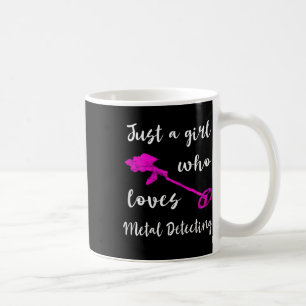 Nur ein Mädchen, das eine Metalldetektorschleuse L Kaffeetasse