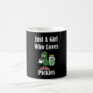 Nur ein Mädchen, das eingelegte Gurken liebt Kaffeetasse