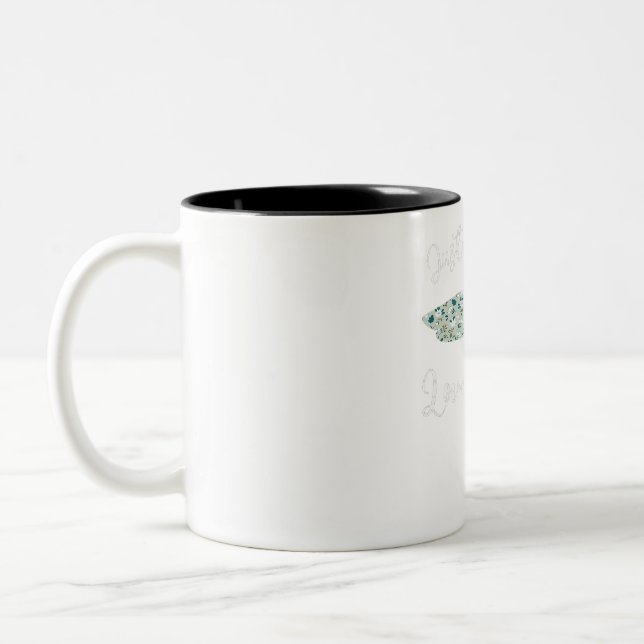 Nur ein Mädchen, das Haie Liebe - Ozeanhaie spende Zweifarbige Tasse (Links)