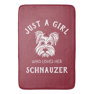 Nur ein Mädchen, das ihren Schnauzer Liebe Badematte