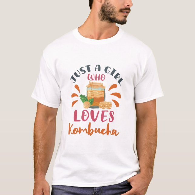Nur ein Mädchen, das Kombucha Tee  (Vorderseite)