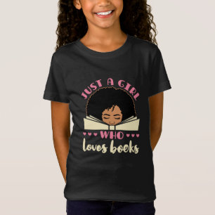Nur ein Mädchen, das Lieben bucht einen Afroamerik T-Shirt