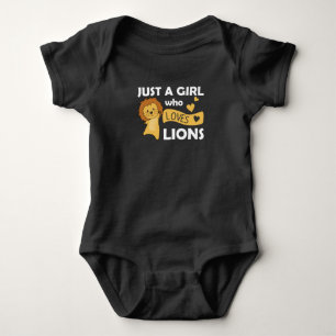 Nur ein Mädchen, das Lions Niedliche Löwen-Big-Cat Baby Strampler