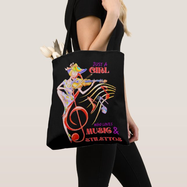 NUR EIN MÄDCHEN, DAS MUSIK UND STILETTOS LIEBE TASCHE (Von Nahem)