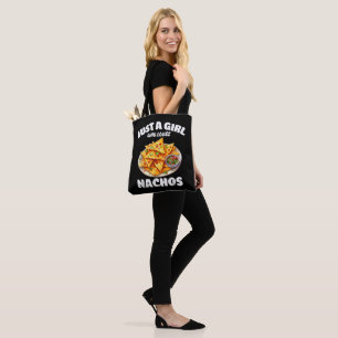 Nur ein Mädchen, das Nachos liebt, lustiger Lebens Tasche
