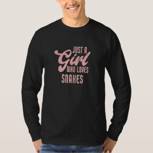 Nur ein Mädchen, das Schlangen Liebe T-Shirt