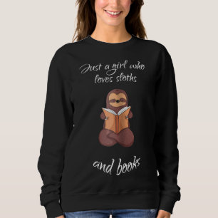 Nur ein Mädchen, das sich in die Liebe setzt und e Sweatshirt