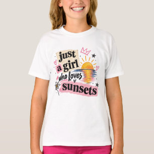 nur ein Mädchen, das Sonnenuntergänge liebt T-Shirt
