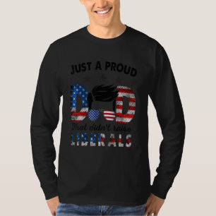 Nur ein stolzer Vater, der das T-Shirt der Liberal