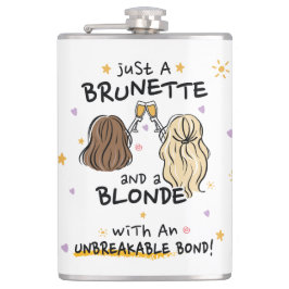 Nur eine brünette und eine blonde Flasche Flachmann