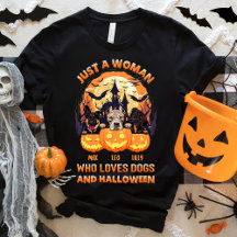 Nur eine Frau, die Hunde und Halloween Lieben