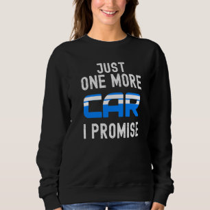 Nur noch ein Auto, das ich in einer Werkstatt vers Sweatshirt
