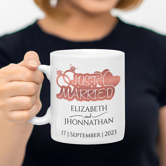 Nur verheiratet moderne Rose Gold Foil Paare Namen Kaffeetasse (Von Creator hochgeladen)