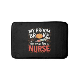 Nurse Funny Halloween Nursing Essential T - Shirt Badematte