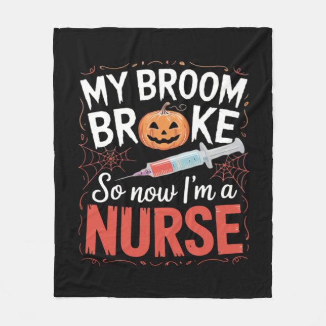Nurse Funny Halloween Nursing Essential T - Shirt_ Fleecedecke (Vorderseite)
