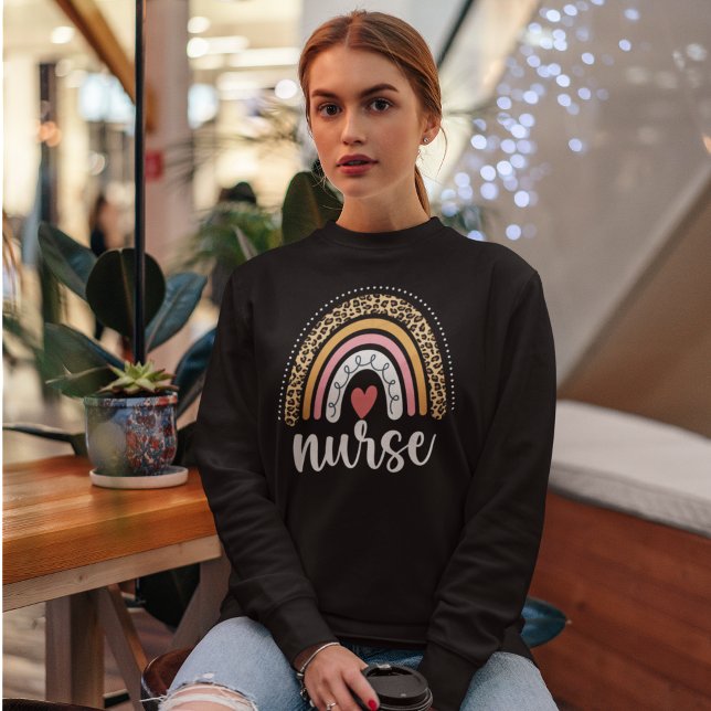 Nurse Leopard Rainbow Funny Nurse Sweatshirt (Von Creator hochgeladen)