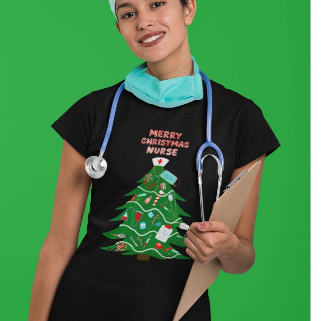 Nurse Merry Christmas Tree T-Shirt (Von Creator hochgeladen)