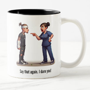 Nurse Schooling the Tough Gang Member Patient Zweifarbige Tasse