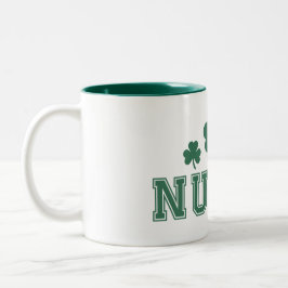 Nurse St. Patrick's Day Clover Zweifarbige Tasse