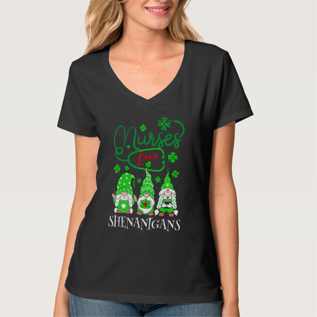 Nurses Love Shenanigans Funny Gnomes Nurse St Patr T-Shirt (Vorderseite)