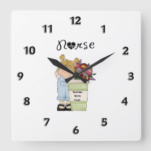 Nurses Serving With Care Quadratische Wanduhr