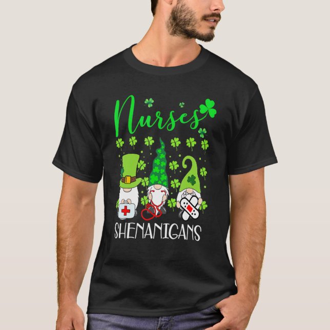 Nurses Shenanigans Funny Gnomes Nurse St Patricks T-Shirt (Vorderseite)