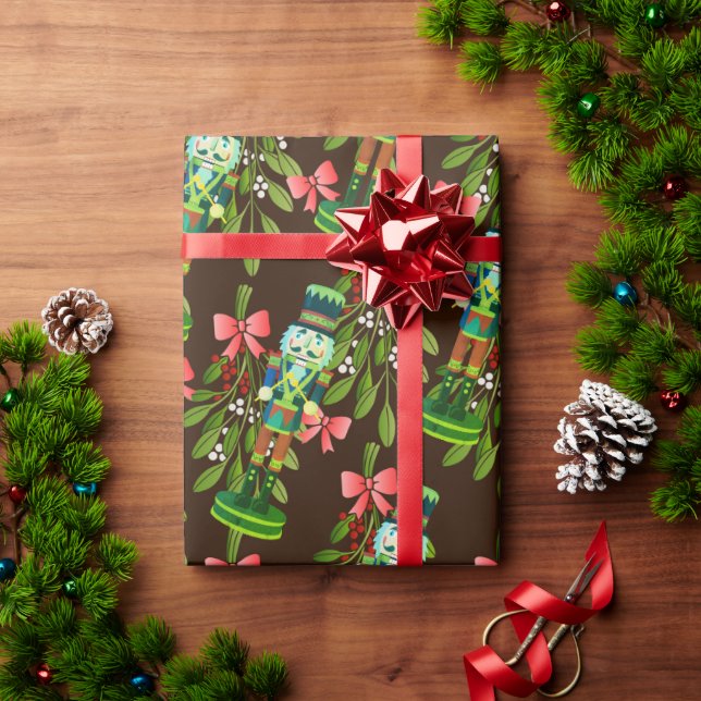 Nutcracker Soldiers & Mistletoe Geschenkpapier (Feiertagsgeschenk)