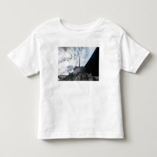 Nutzlastenbucht 2 der Raumfähre-Bemühung Kleinkind T-shirt