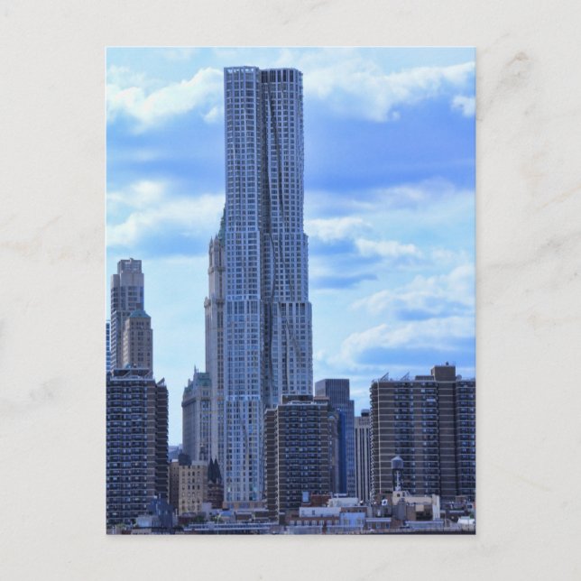 NY By Gehry / 8 Spruce St aus dem East River A1 Postkarte (Vorderseite)