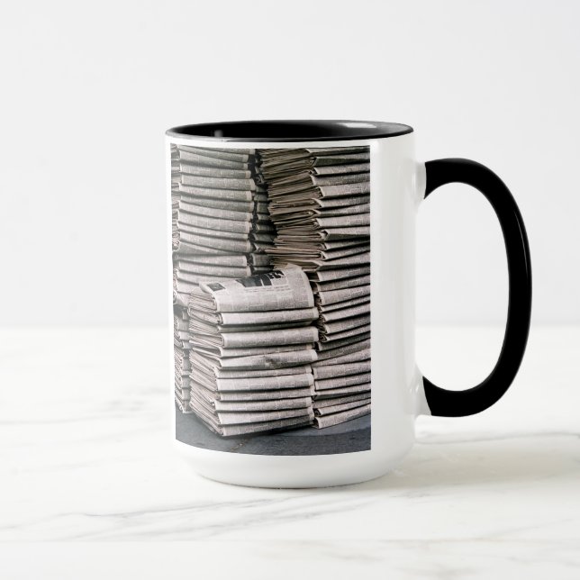 NY Zeiten: Sonntag Morgen Tasse (Rechts)