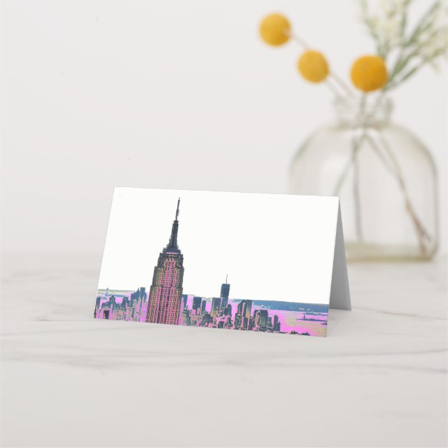 NYC farbenfrohe Skyline #1 Etched Look Escort Card Platzkarte (Vorderseite)