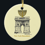 NYC Hanukkah Washington Square Menorah New York Keramik Ornament<br><div class="desc">Eine originelle Marker-Illustration einer klassischen NYC-Sehenswürdigkeit, dem Washington Square Arch, "gekleidet" mit einer Menorah für die Feriensaison. Ideal um Hanukkah zu feiern! Diese Chanukah Illustration ist auch auf anderen Produkten verfügbar. Sehen Sie nicht, wonach Sie suchen? Brauchen Sie Hilfe bei der Anpassung? Kontaktieren Sie Rebecca, um etwas für Sie entworfen...</div>