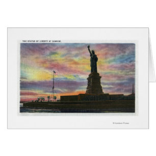 NYC, neue YorkSunrise Ansicht des Freiheitsstatuen