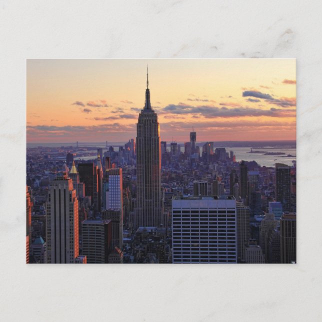 NYC Skyline kurz vor Sonnenuntergang Postkarte (Vorderseite)